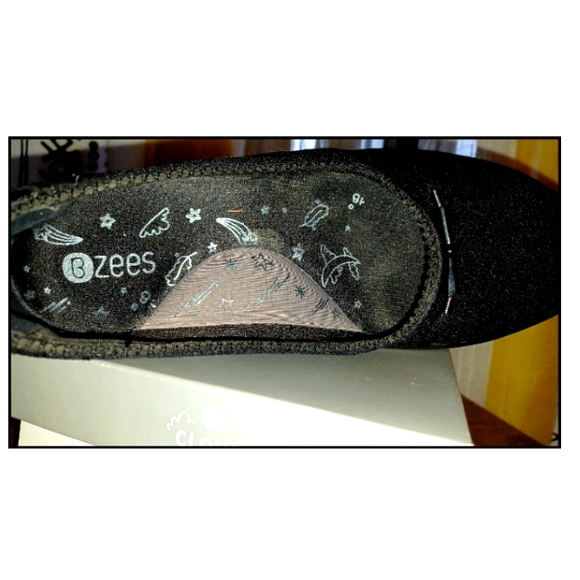 WOMEN BZEES BLACK WONDER😄 SHOES! - Picture 6 of 7